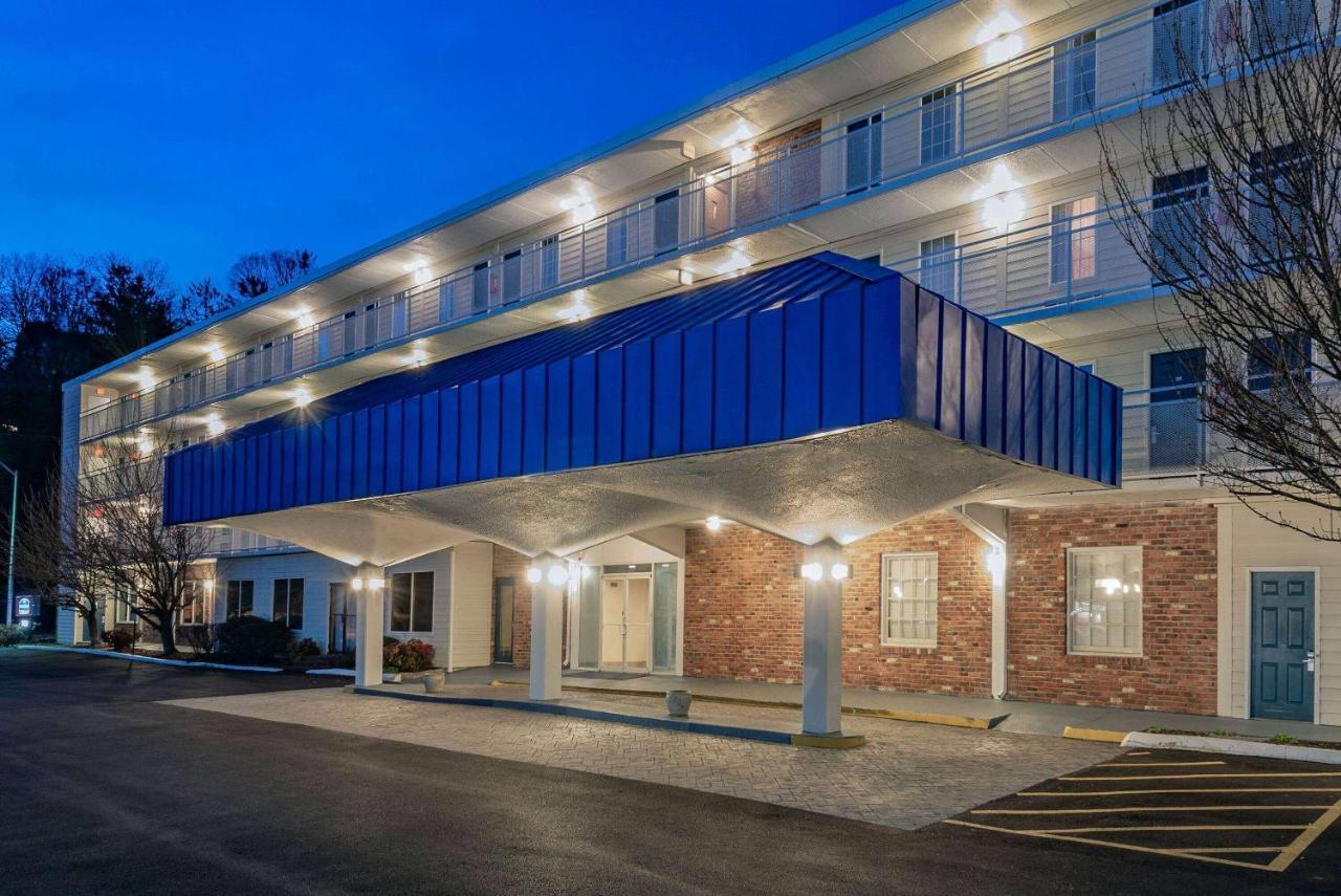 ฮาวเวิร์ด จอห์นสัน บาย วินด์แฮม สทอนตัน Hotel สแตนตัน ภายนอก รูปภาพ